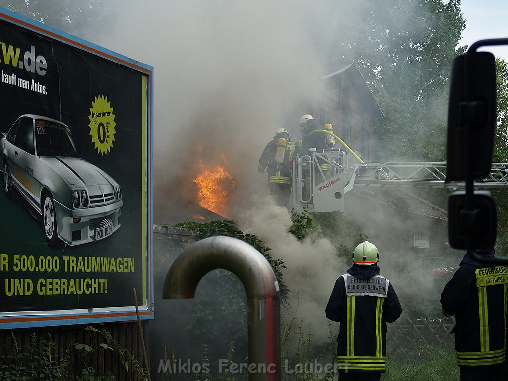 Brand Schuetzenhof Neusser Landstr P6157.JPG